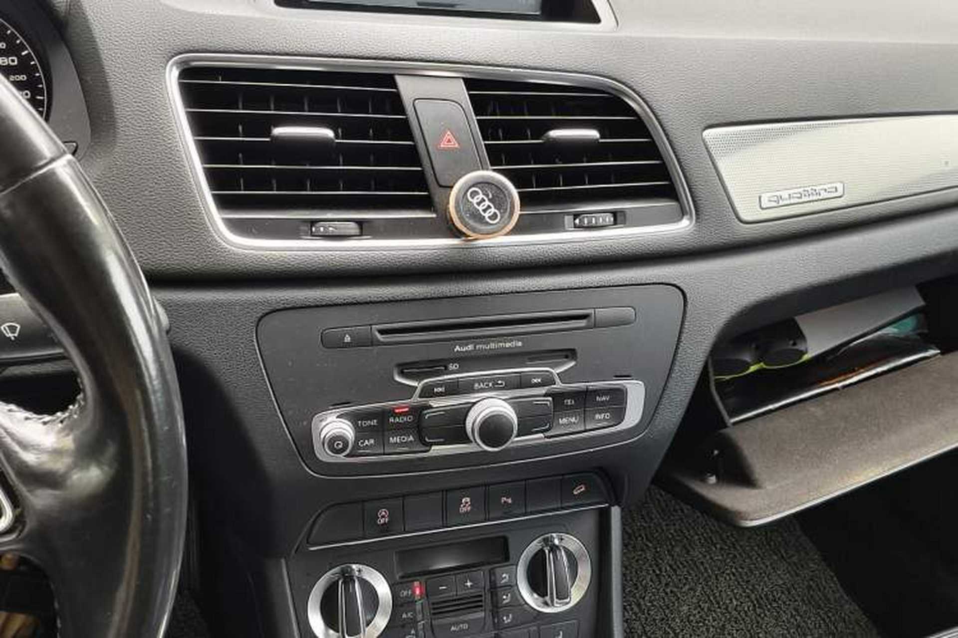 Used Audi Q3 2013 35 TFSI quattro Technology Edition Audio And AC Panel