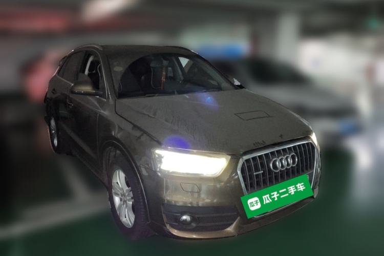 Used Audi Q3 2013 35 TFSI quattro Comfort Model Front Right 45 Deg