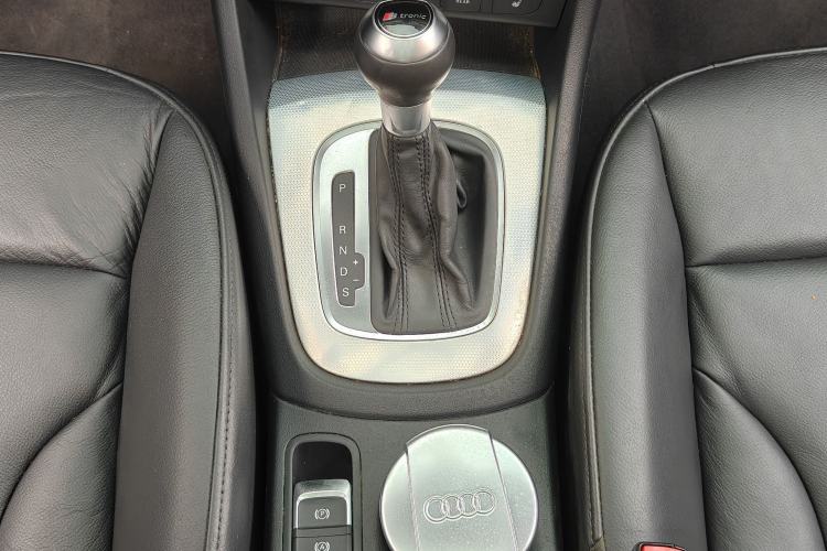 Used Audi Q3 2013 35 TFSI quattro Technology Edition Gear Lever