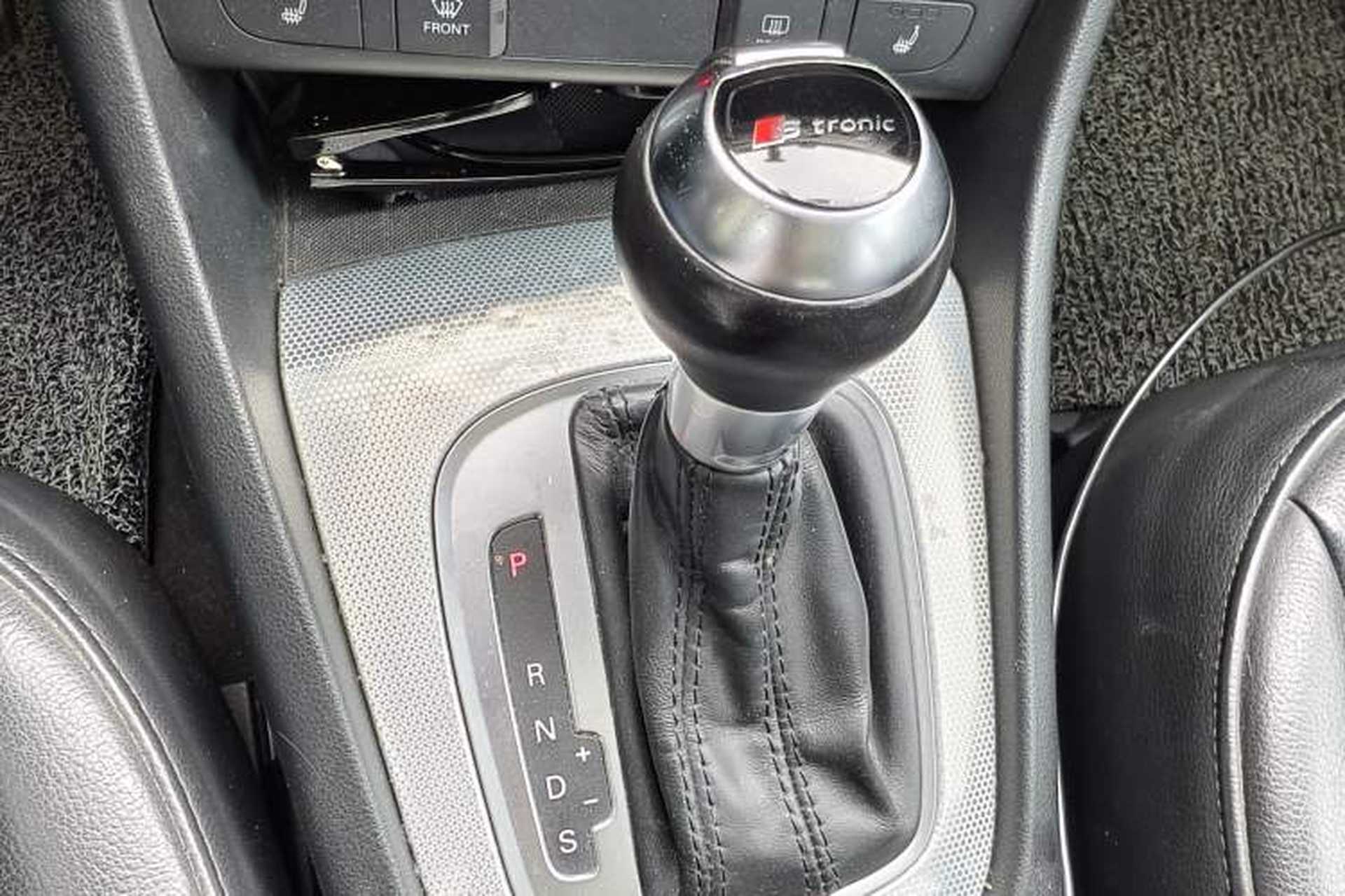 Used Audi Q3 2013 35 TFSI quattro Technology Edition Gear Lever