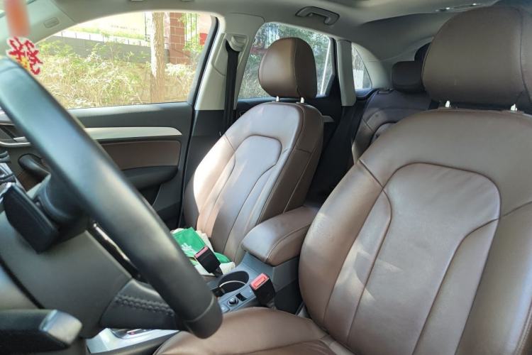 Used Audi Q3 2013 35 TFSI quattro Technology Edition Left Front Seat