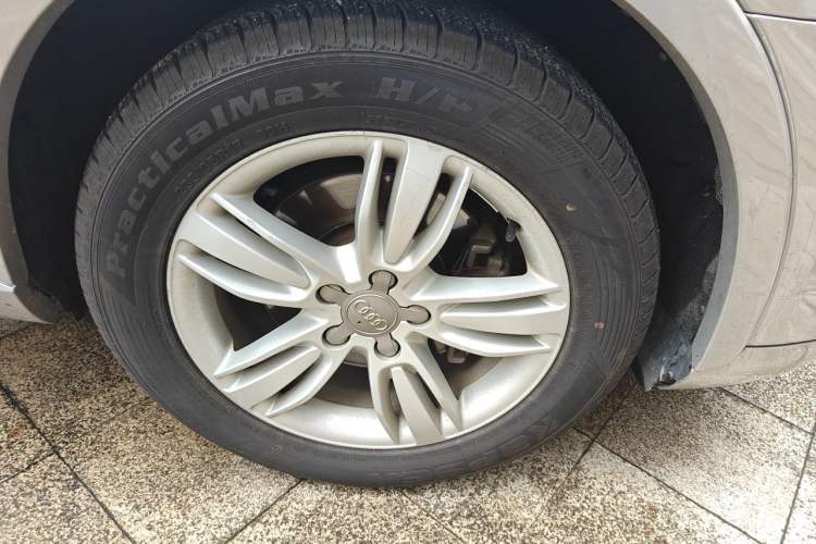 Used Audi Q3 2013 35 TFSI quattro Technology Edition Right Front Wheel Hub