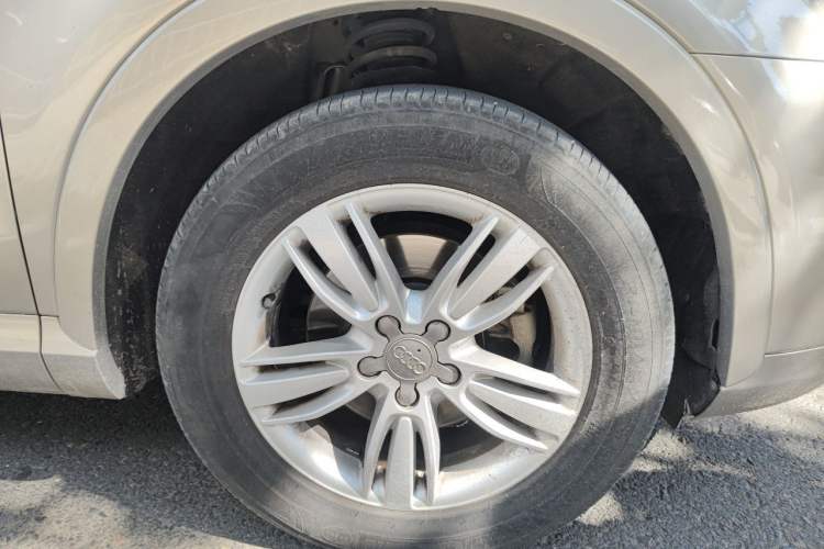 Used Audi Q3 2013 35 TFSI quattro Technology Edition Right Front Wheel Hub
