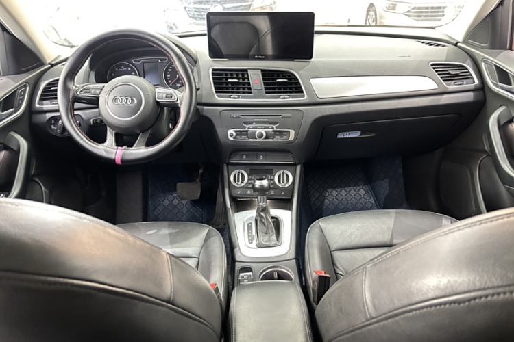 Used Audi Q3 2013 35 TFSI Comfort Model Interior 8