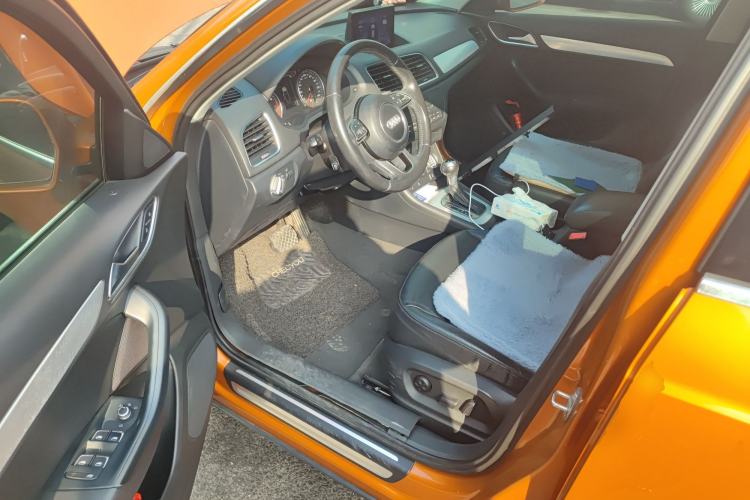 Used Audi Q3 2013 35 TFSI Comfort Model Driver Seat