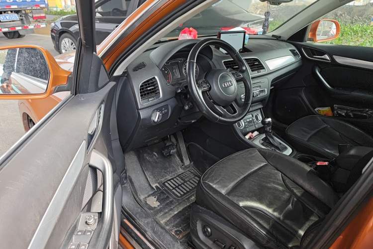 Used Audi Q3 2013 35 TFSI Comfort Model Driver Seat