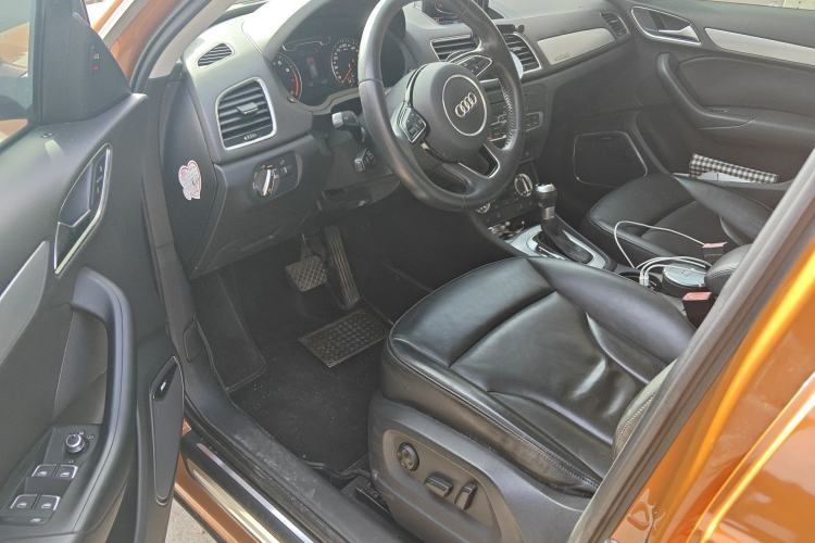 Used Audi Q3 2013 35 TFSI quattro Luxury Model Driver Seat