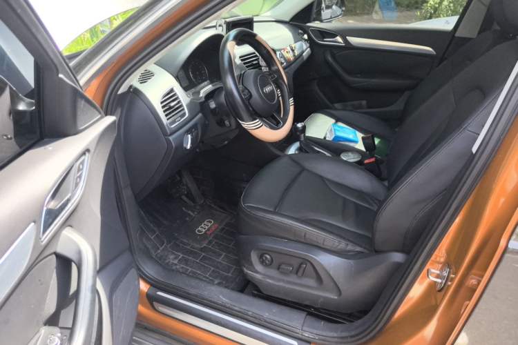 Used Audi Q3 2013 35 TFSI quattro Technology Edition Driver Seat
