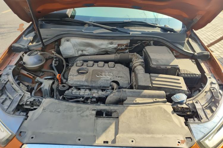 Used Audi Q3 2013 35 TFSI Comfort Model Engine Bay