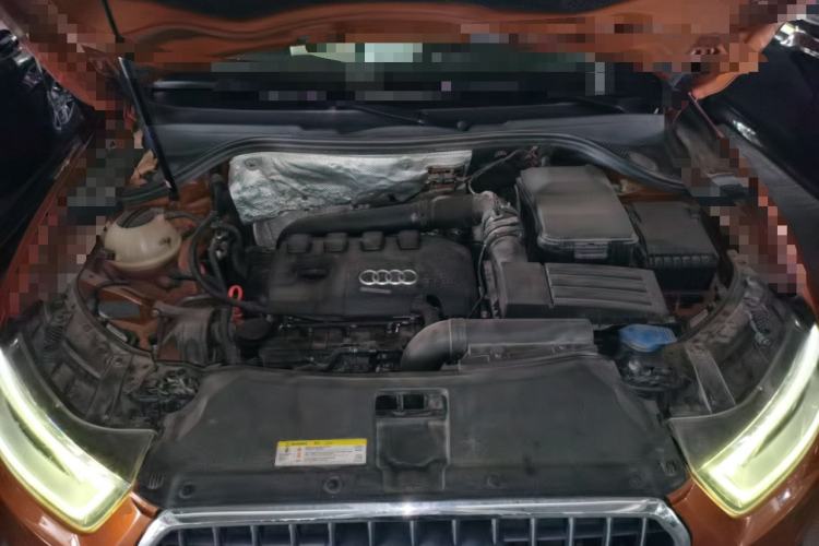 Used Audi Q3 2013 35 TFSI quattro Technology Edition Engine Bay