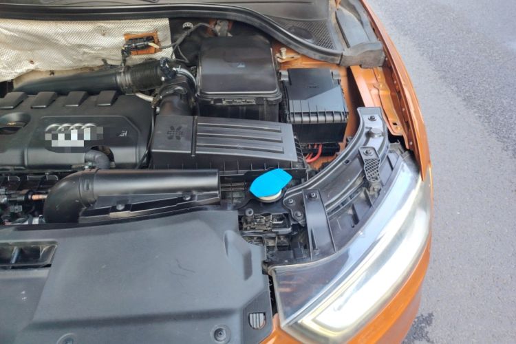 Used Audi Q3 2013 40 TFSI quattro Luxury Model Engine Bay Left
