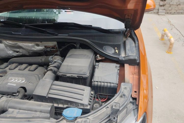Used Audi Q3 2013 35 TFSI quattro Technology Edition Engine Bay Left