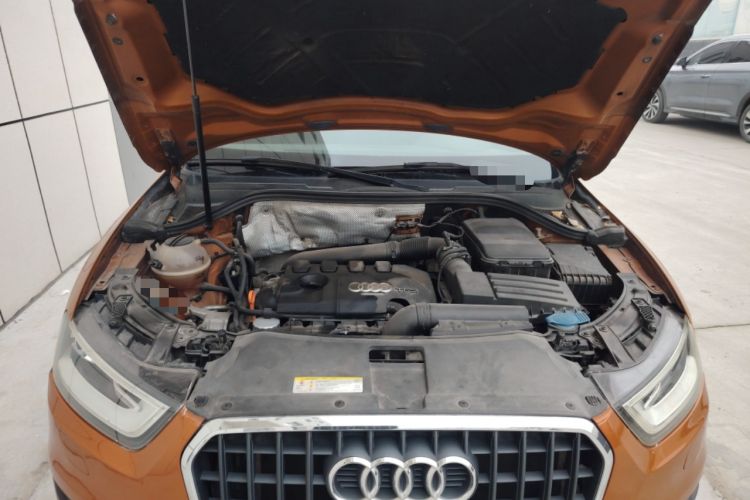 Used Audi Q3 2013 35 TFSI Comfort Model Engine Bay
