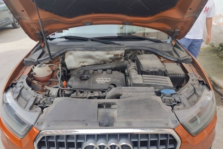 Used Audi Q3 2013 35 TFSI Ambition Edition Engine Bay
