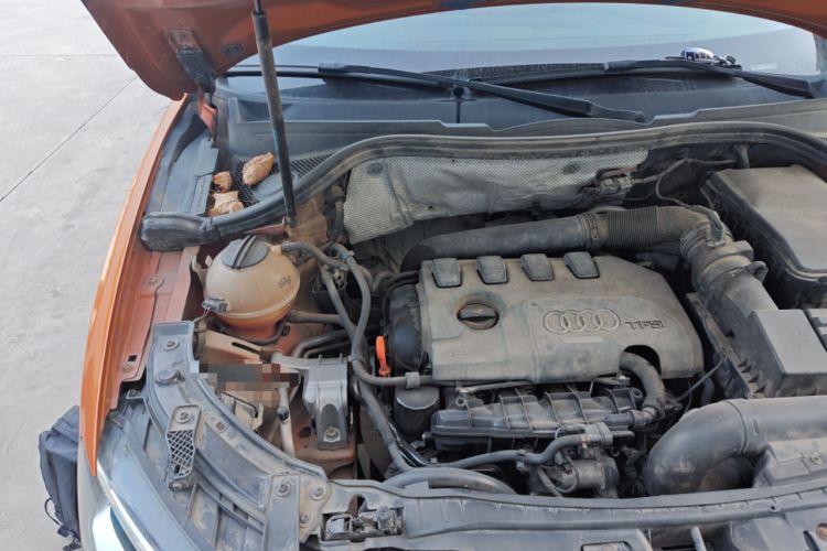 Used Audi Q3 2013 35 TFSI quattro Technology Edition Engine Bay Right