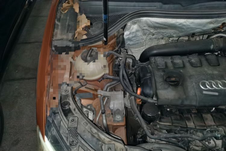 Used Audi Q3 2013 35 TFSI quattro Technology Edition Engine Bay Right