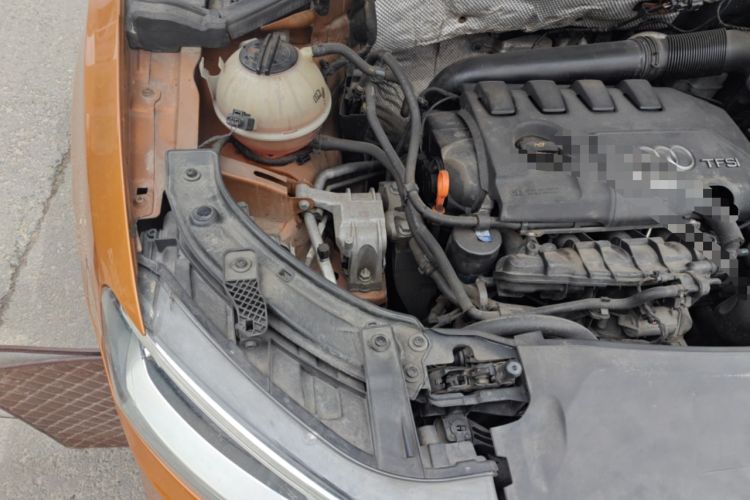 Used Audi Q3 2013 35 TFSI Comfort Model Engine Bay Right