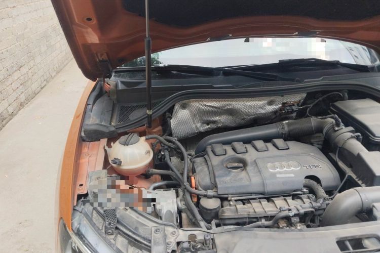 Used Audi Q3 2013 35 TFSI quattro Technology Edition Engine Bay Right