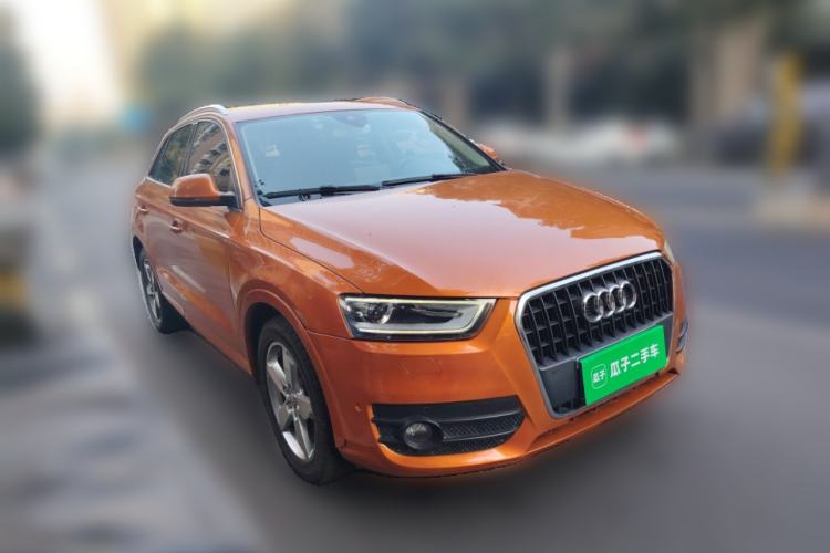 Used Audi Q3 2013 40 TFSI quattro Luxury Model Front Right 45 Deg