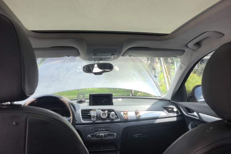Used Audi Q3 2013 35 TFSI quattro Technology Edition Headliner