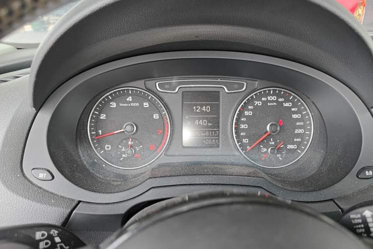 Used Audi Q3 2013 35 TFSI Comfort Model Instrument Cluster