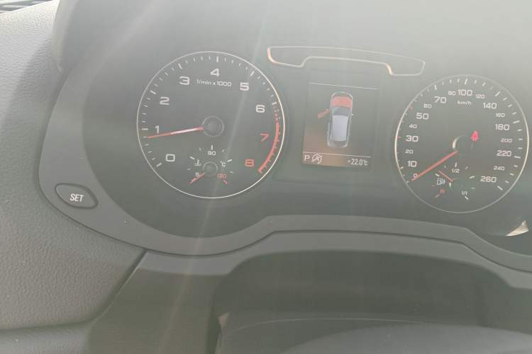 Used Audi Q3 2013 35 TFSI quattro Luxury Model Instrument Cluster