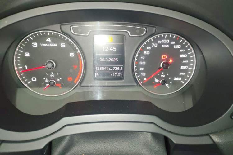 Used Audi Q3 2013 35 TFSI Comfort Model Instrument Cluster