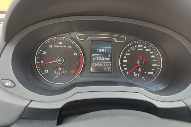 Used Audi Q3 2013 35 TFSI Ambition Edition Instrument Cluster
