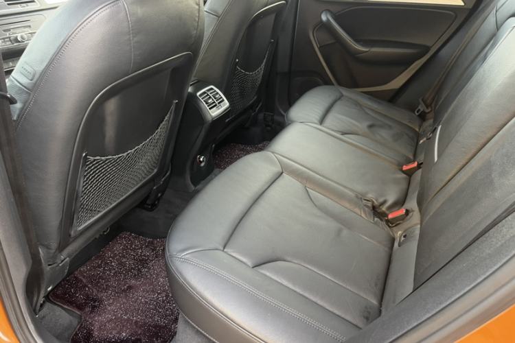 Used Audi Q3 2013 35 TFSI Comfort Model Interior 4
