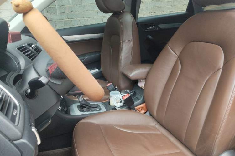 Used Audi Q3 2013 35 TFSI quattro Technology Edition Left Front Seat