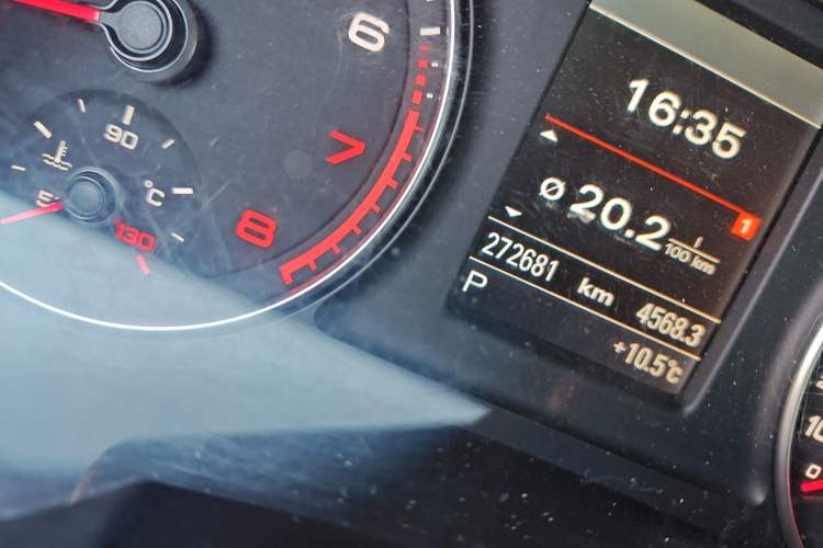 Used Audi Q3 2013 35 TFSI quattro Technology Edition Odometer Close Up