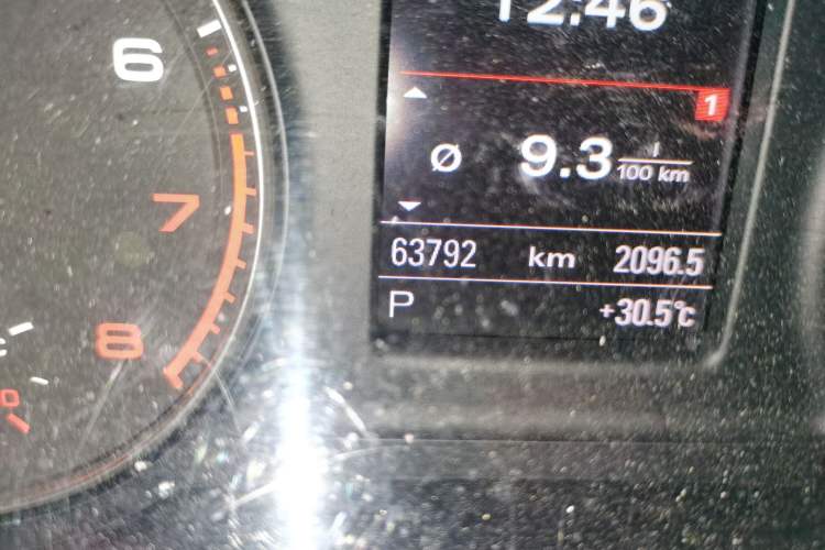 Used Audi Q3 2013 35 TFSI quattro Technology Edition Odometer Close Up