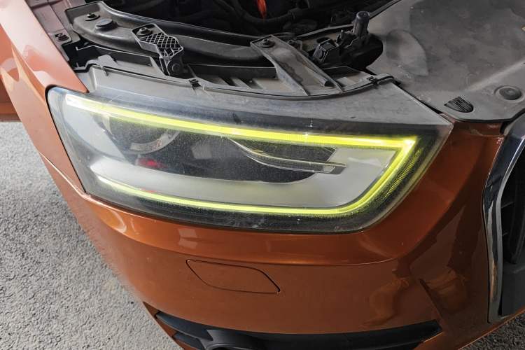 Used Audi Q3 2013 35 TFSI Comfort Model Right Front Headlight