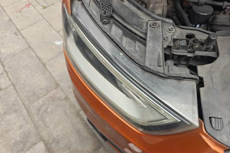 Used Audi Q3 2013 35 TFSI quattro Technology Edition Right Front Headlight