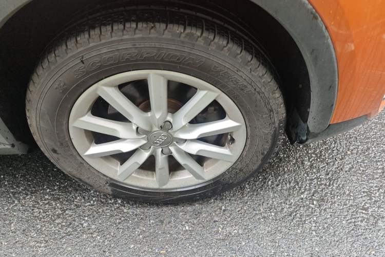 Used Audi Q3 2013 35 TFSI Ambition Edition Right Front Wheel Hub