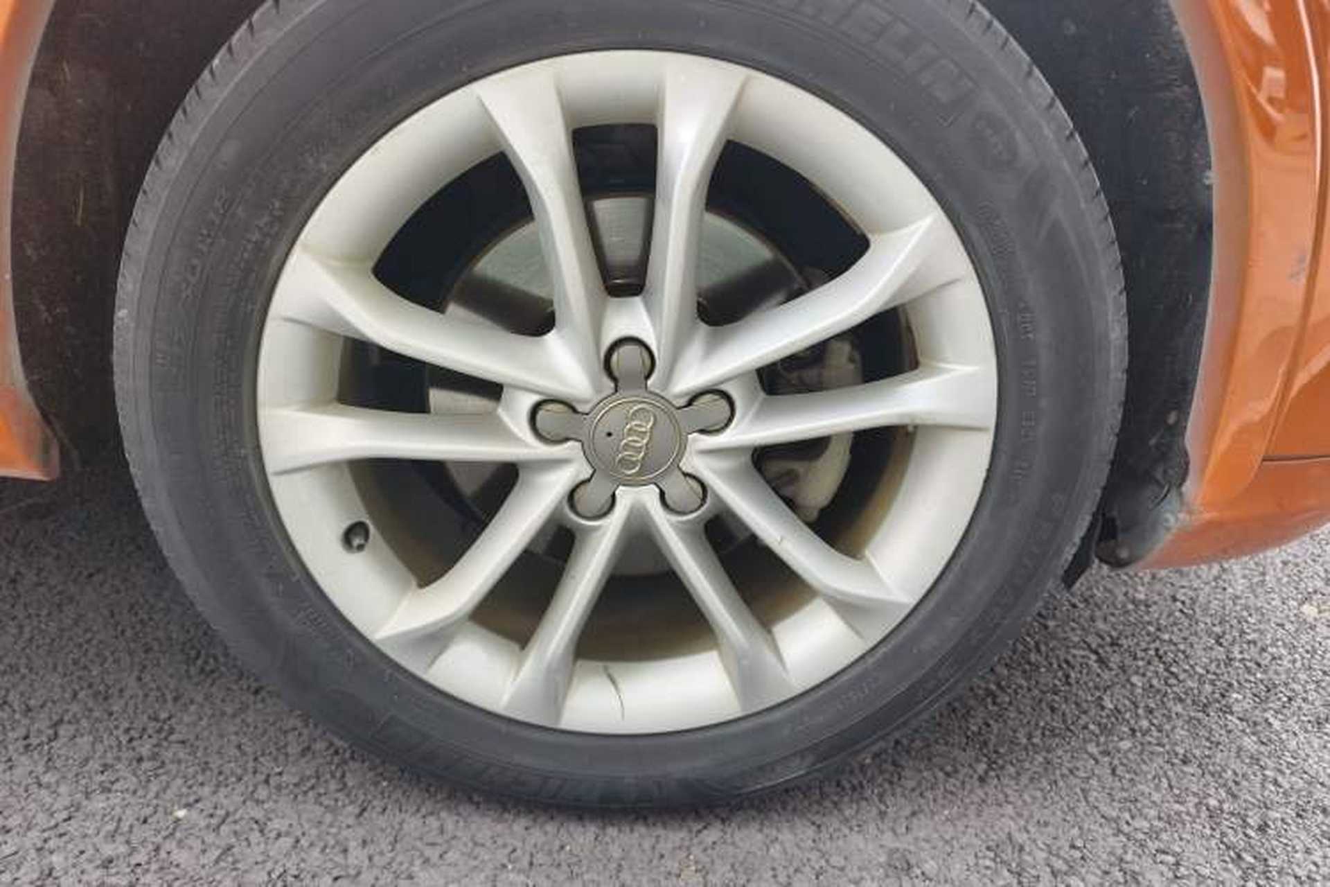 Used Audi Q3 2013 35 TFSI Ambition Edition Right Front Wheel Hub