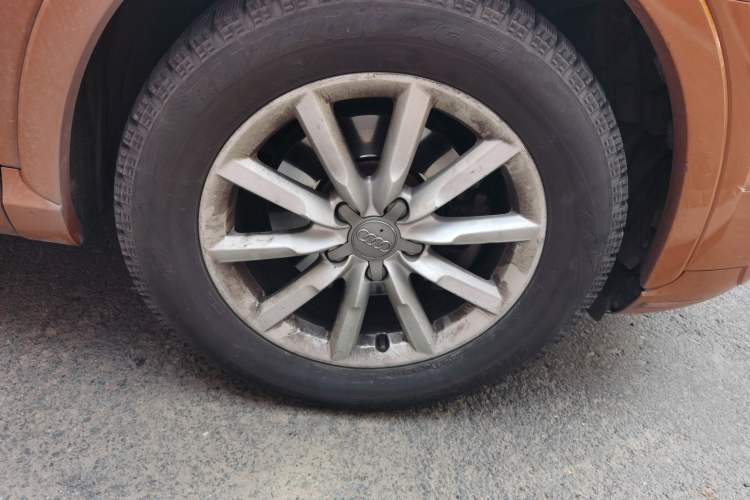 Used Audi Q3 2013 35 TFSI quattro Technology Edition Right Front Wheel Hub