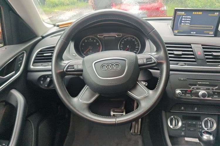 Used Audi Q3 2013 35 TFSI Ambition Edition Steering Wheel
