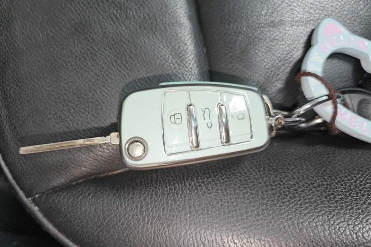Used Audi Q3 2013 35 TFSI Comfort Model Vehicle Key