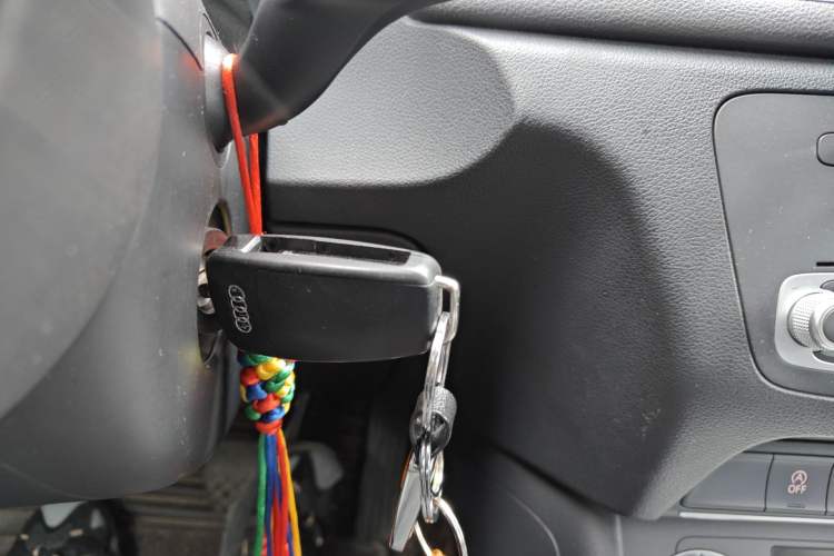 Used Audi Q3 2013 35 TFSI Comfort Model Vehicle Key
