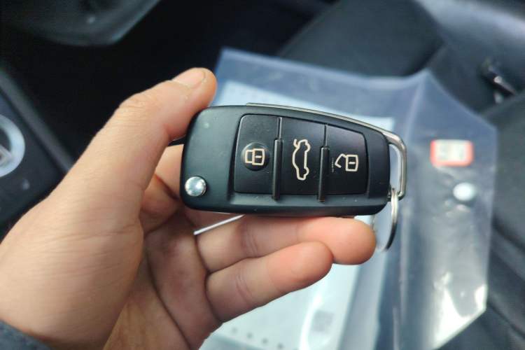 Used Audi Q3 2013 40 TFSI quattro Luxury Model Vehicle Key