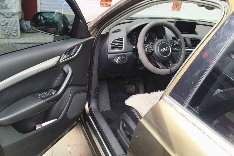 Used Audi Q3 2013 35 TFSI quattro Technology Edition Driver Seat