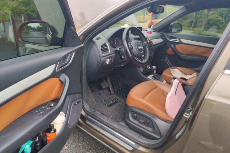 Used Audi Q3 2013 40 TFSI quattro Luxury Model Driver Seat
