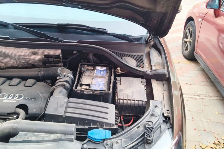 Used Audi Q3 2013 35 TFSI quattro Technology Edition Engine Bay Left