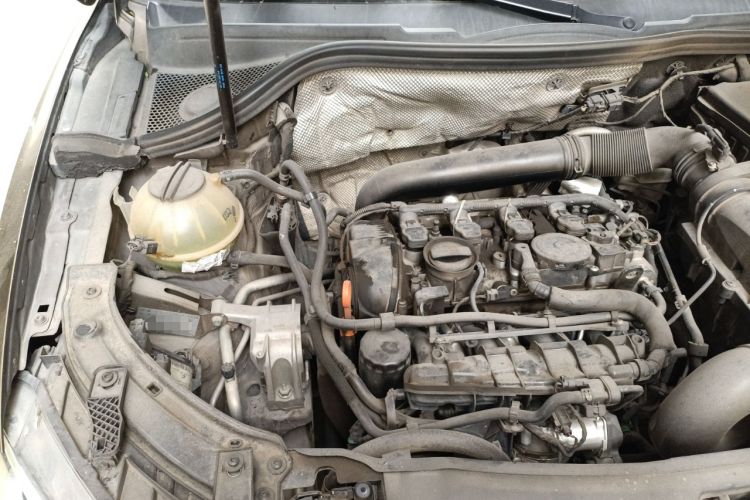 Used Audi Q3 2013 35 TFSI quattro Technology Edition Engine Bay Right