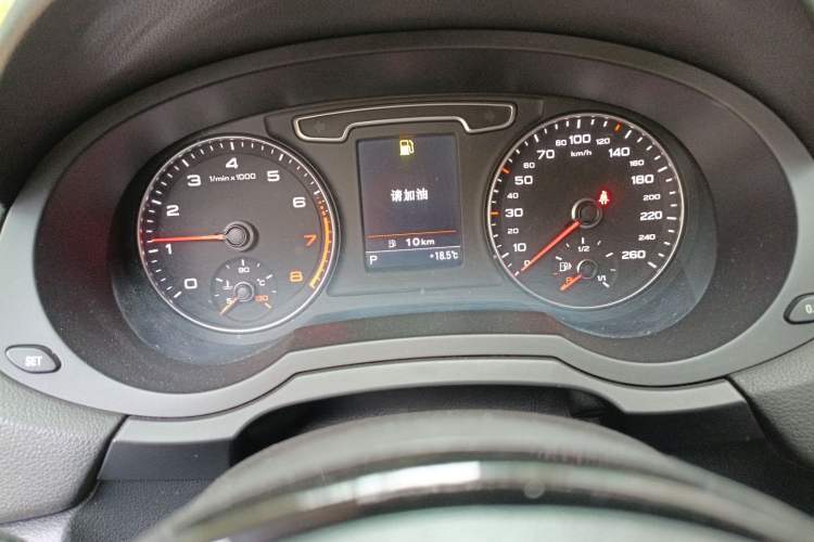 Used Audi Q3 2013 35 TFSI quattro Technology Edition Instrument Cluster