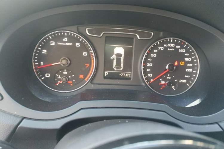 Used Audi Q3 2013 35 TFSI Comfort Model Instrument Cluster