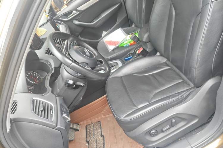 Used Audi Q3 2013 35 TFSI Comfort Model Left Front Seat