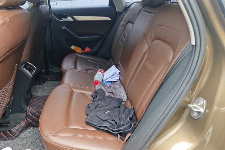 Used Audi Q3 2013 35 TFSI Comfort Model Left Rear Seat