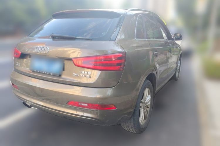 Used Audi Q3 2013 35 TFSI Comfort Model Rear Right 45 Deg